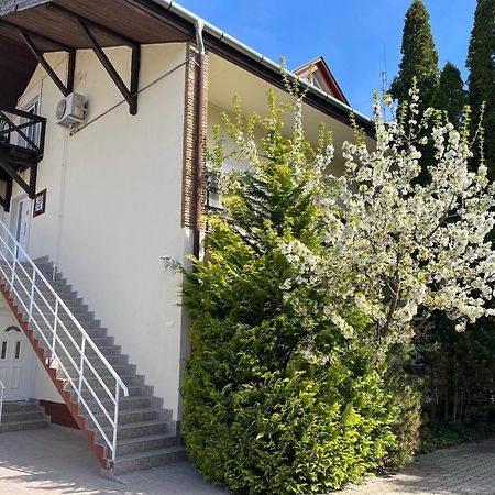 Jokai Apartmanhaz Hévíz Exteriör bild